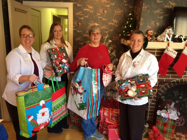 Angels for Aging Christmas Tree Project